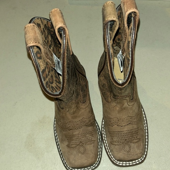 Smoky Mountain Boot Company Other - Smoky Mountain boot company Brandy girls square toe. NWOT size 9